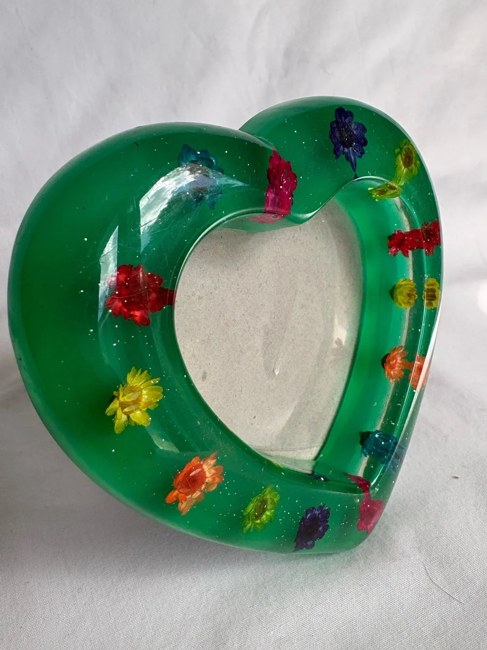 Green Resin Heart Photo Frame with Pressed Flowers 3x3 Decorative Frame
